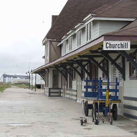 Bear Country Inn Churchill Bagian luar foto